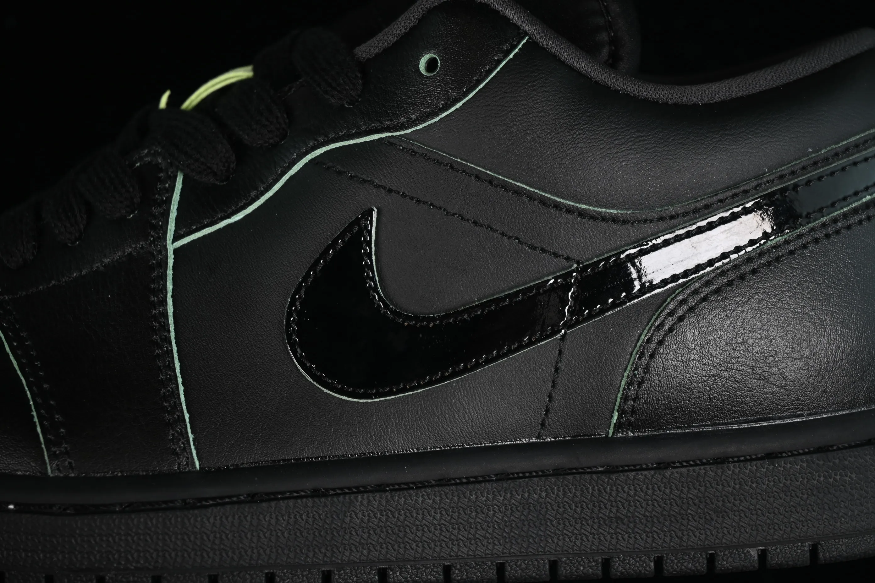 All Categories Air Jordan Jordan Series Basketball Shoes Air Jordan 1 Low Air Jordan 1 Low "Black Cat" AJ1 Joe 1 Special Edition Black Low-top Basketball Shoes HM3690-001